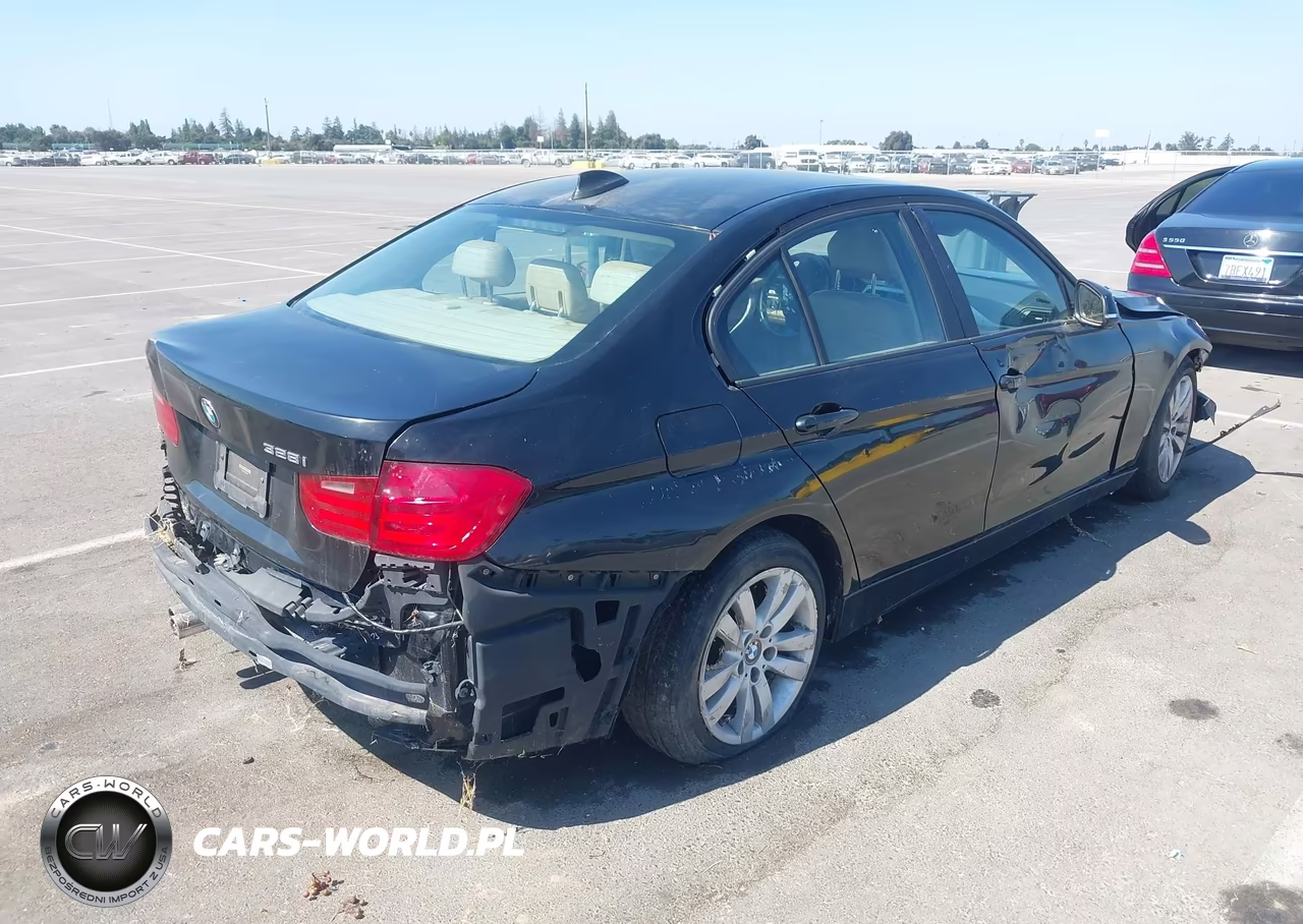 2013 BMW 3 Series 328I VIN:WBA3A5C5XDF359838 - 4