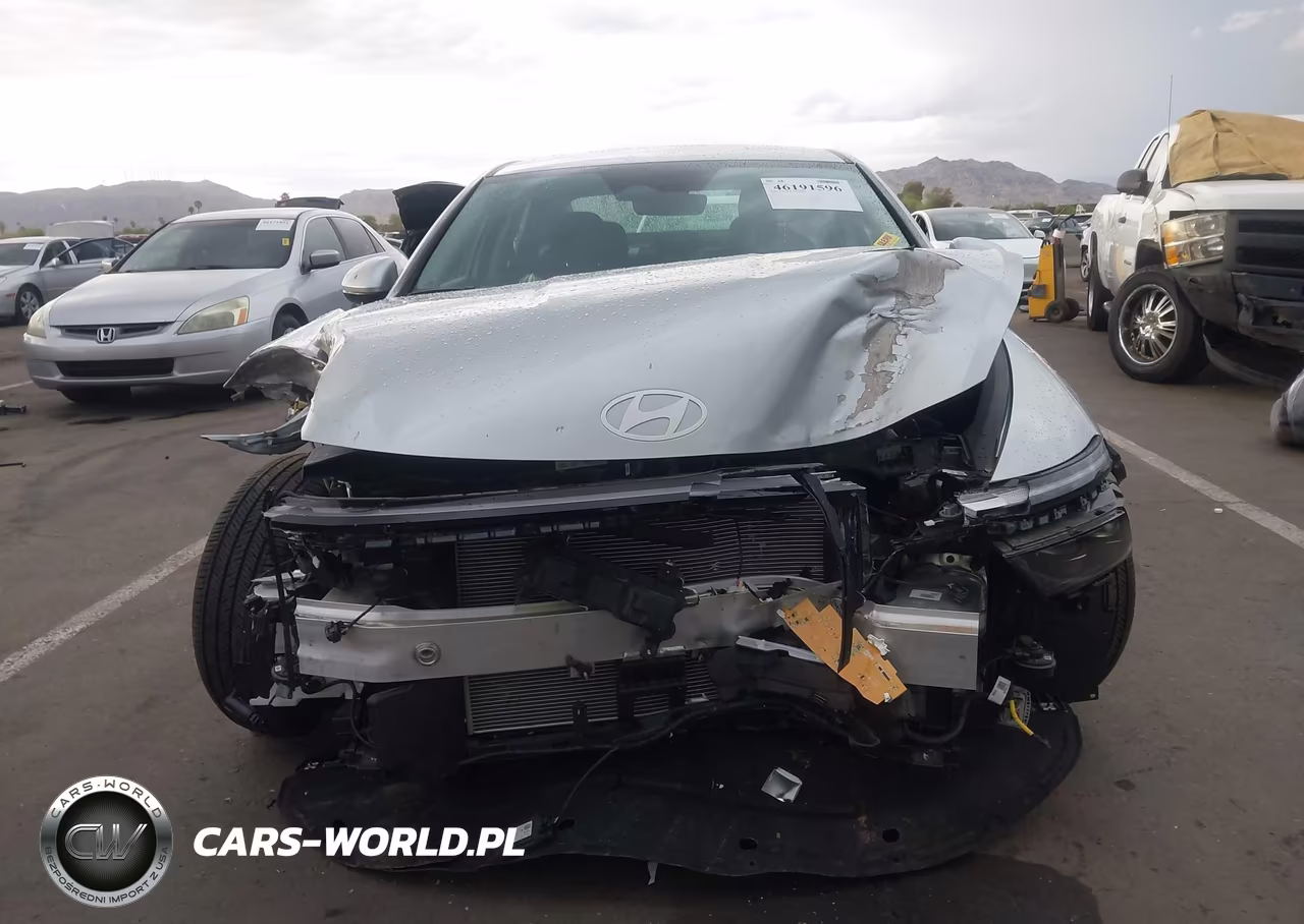 2025 Hyundai Sonata Sel VIN:KMHL64JA6SA509982 - 13
