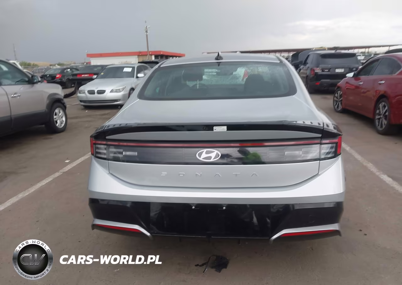 2025 Hyundai Sonata Sel VIN:KMHL64JA6SA509982 - 17