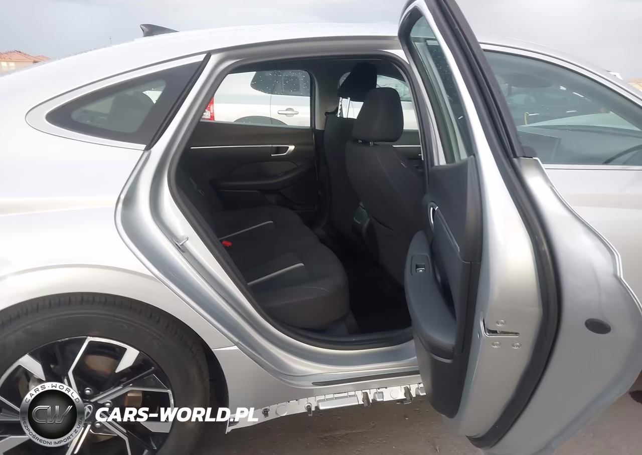 2025 Hyundai Sonata Sel VIN:KMHL64JA6SA509982 - 8