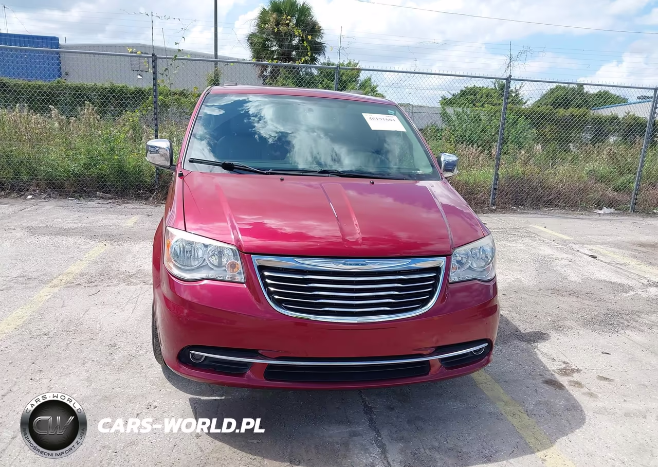 2015 Chrysler Town And Country VIN:2C4RC1CG2FR573025 - 12