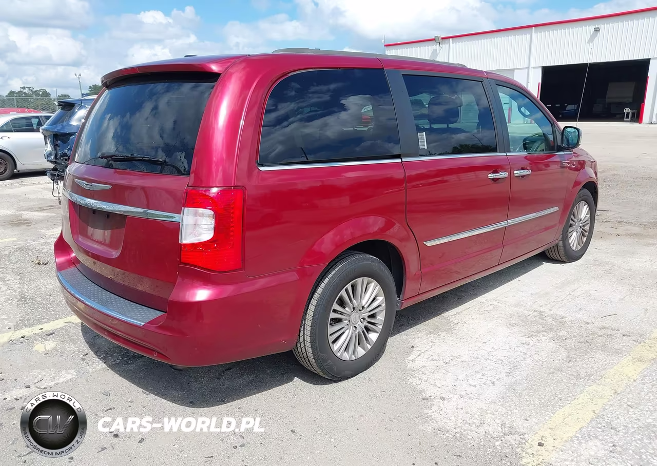 2015 Chrysler Town And Country VIN:2C4RC1CG2FR573025 - 4