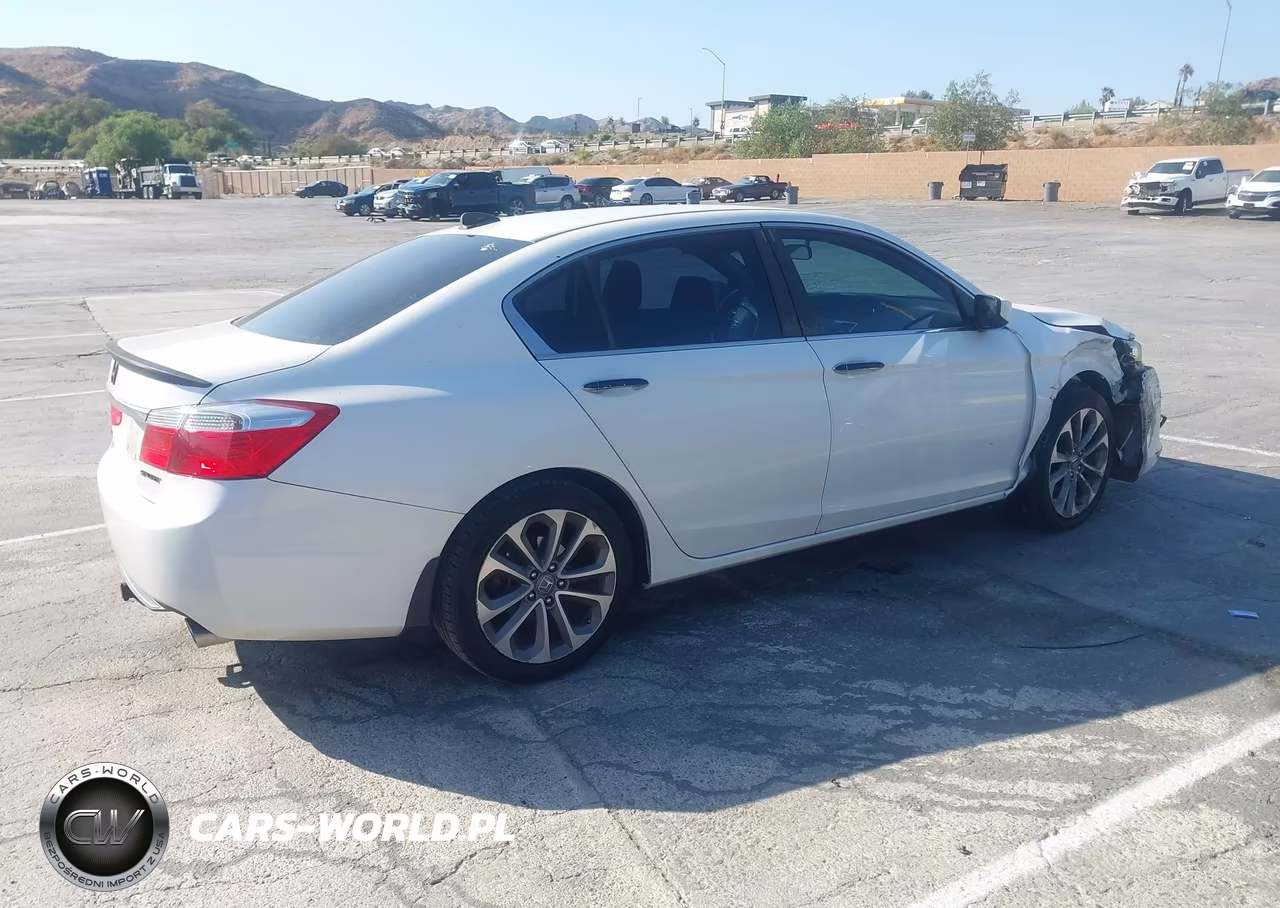 2015 Honda Accord Sport VIN:1HGCR2F57FA128239 - 13