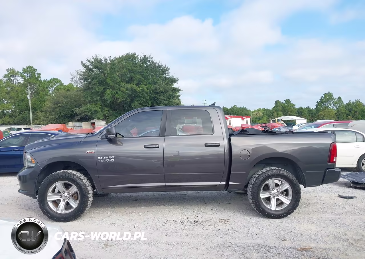 2015 Ram 1500 Sport VIN:1C6RR7MT6FS698600 - 15