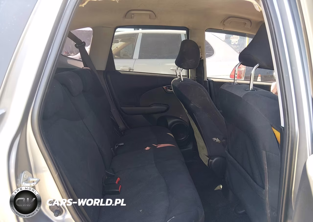 2010 Honda Fit Sport VIN:JHMGE8H49AC013950 - 8