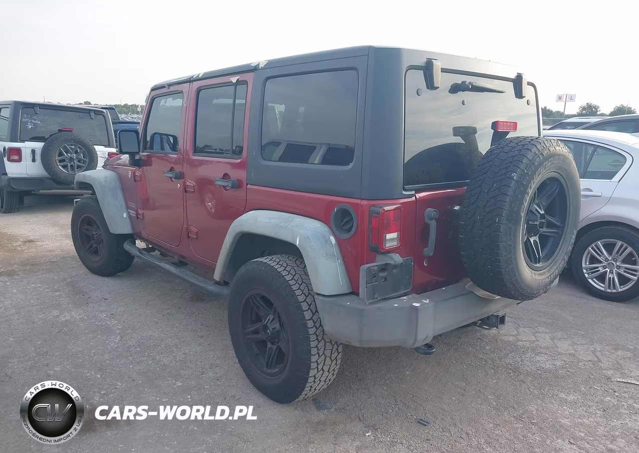 2011 Jeep Wrangler Unlimited Sport VIN:1J4HA3H1XBL532138 - 3