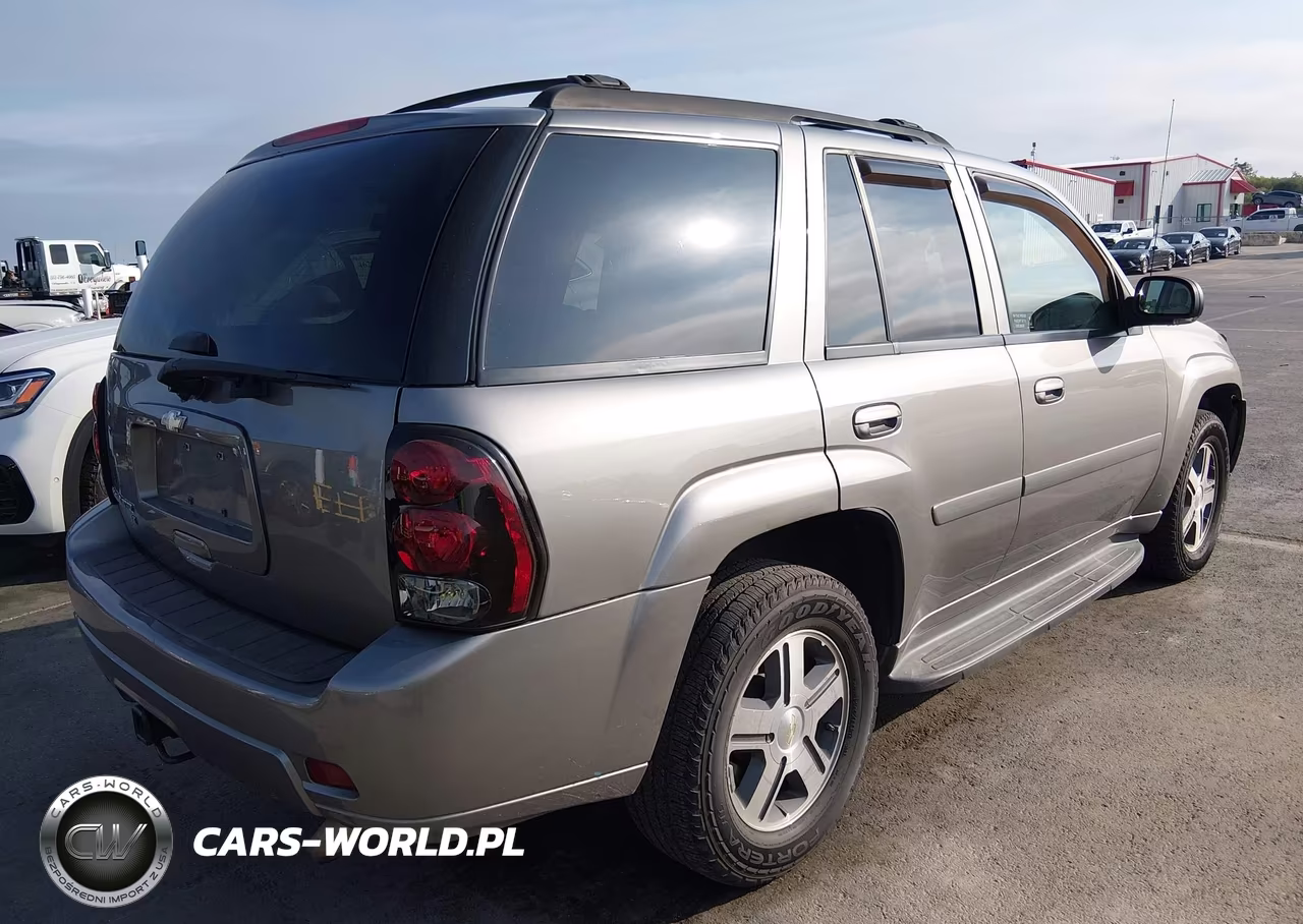 2007 Chevrolet Trailblazer Lt VIN:1GNDT13S672203184 - 4