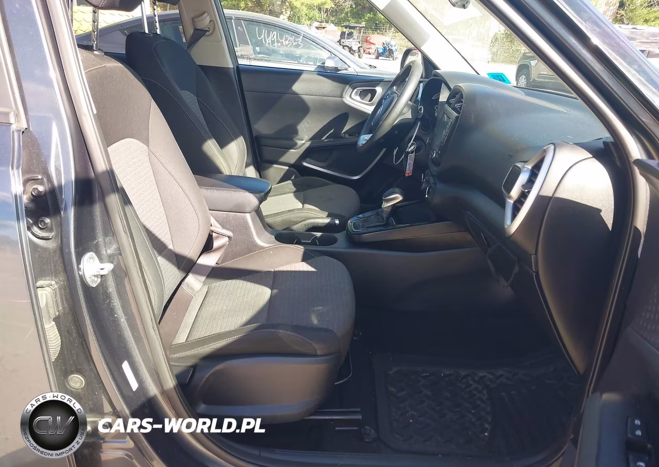2020 Kia Soul S VIN:KNDJ23AU0L7006880 - 5