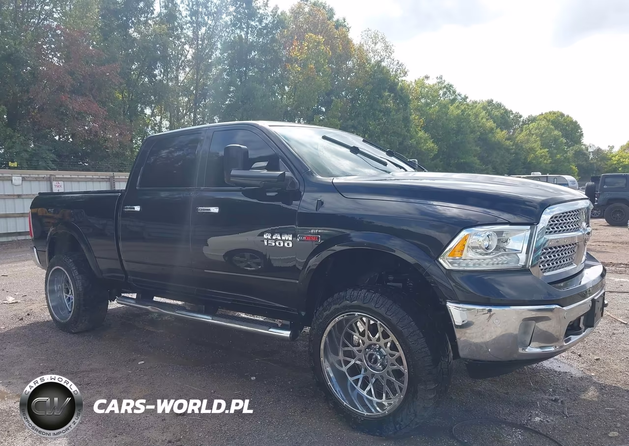 2018 Ram 1500 Laramie 4X4 6'4 Box VIN:1C6RR7VM9JS254398 - 13