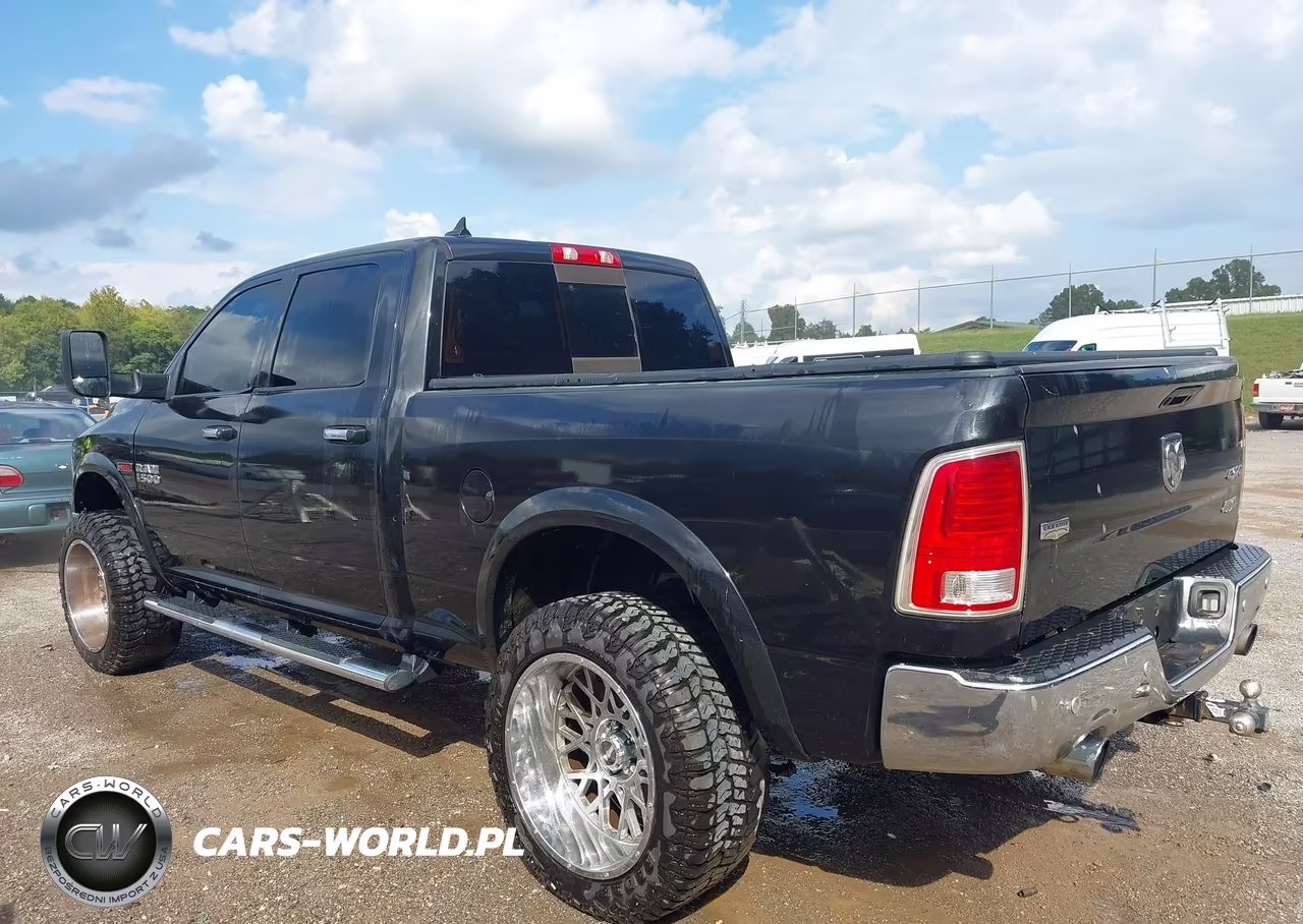 2018 Ram 1500 Laramie 4X4 6'4 Box VIN:1C6RR7VM9JS254398 - 14
