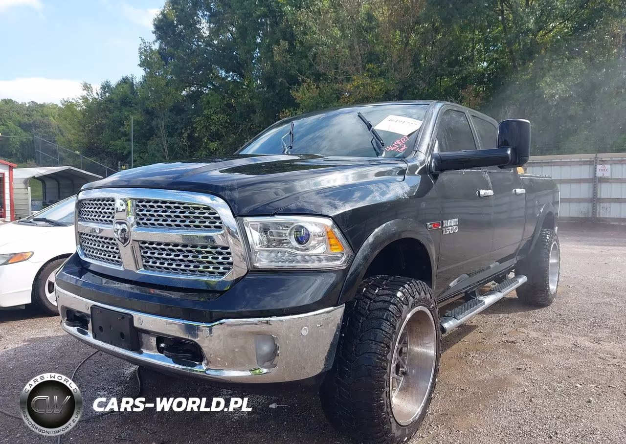 2018 Ram 1500 Laramie 4X4 6'4 Box VIN:1C6RR7VM9JS254398 - 2