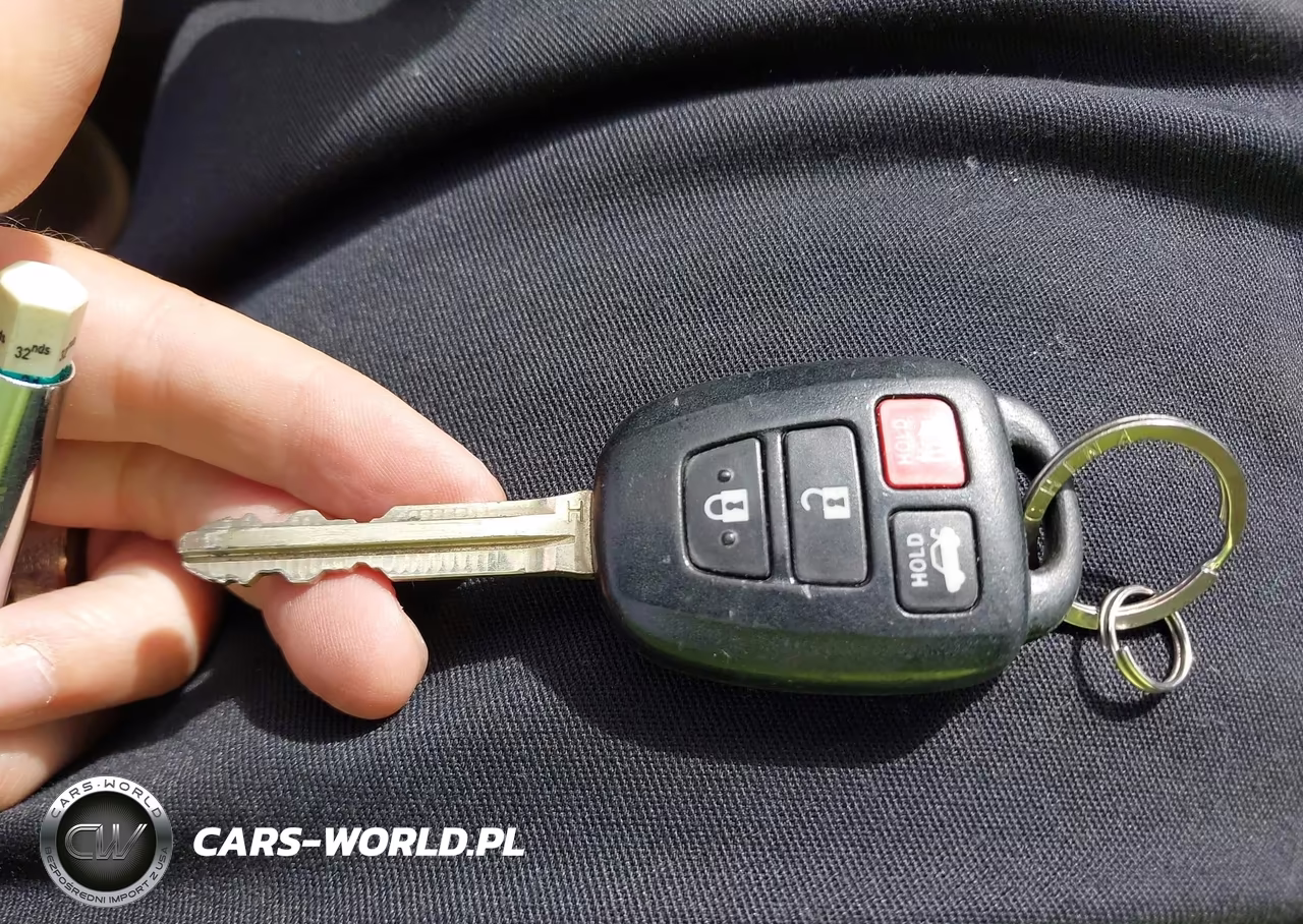 2019 Toyota Corolla Le VIN:5YFBURHE6KP881930 - 11