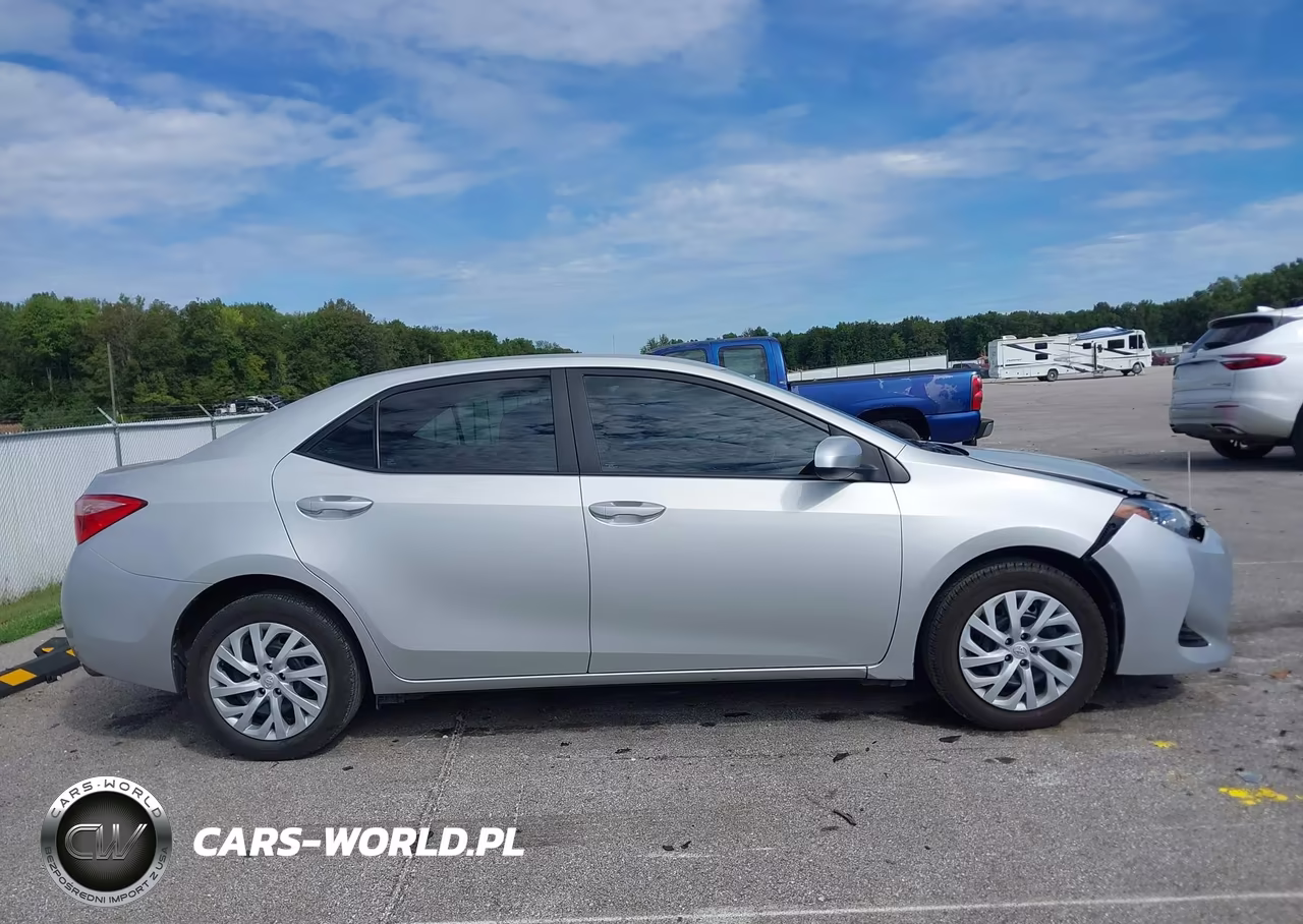 2019 Toyota Corolla Le VIN:5YFBURHE6KP881930 - 14