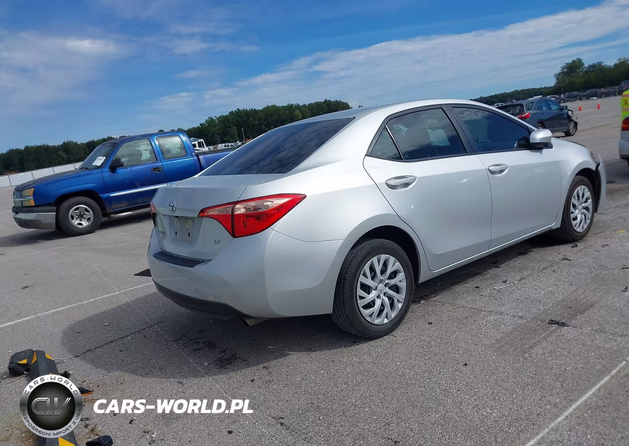 2019 Toyota Corolla Le VIN:5YFBURHE6KP881930 - 4