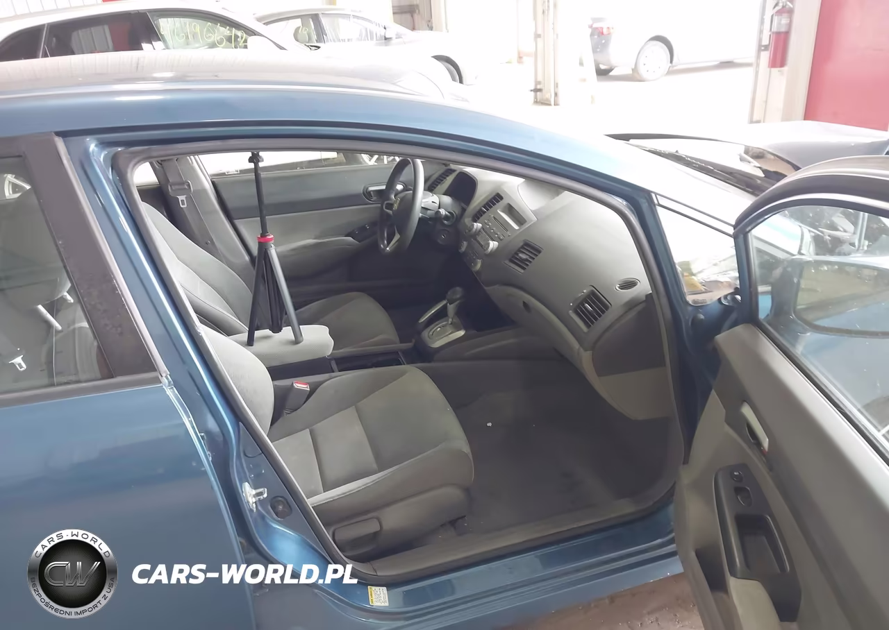 2009 Honda Civic Sdn Lx VIN:19XFA16519E033724 - 5