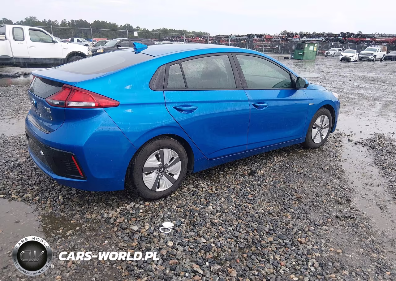 2018 Hyundai Ioniq Híbrido Blue VIN:KMHC65LC5JU087625 - 4