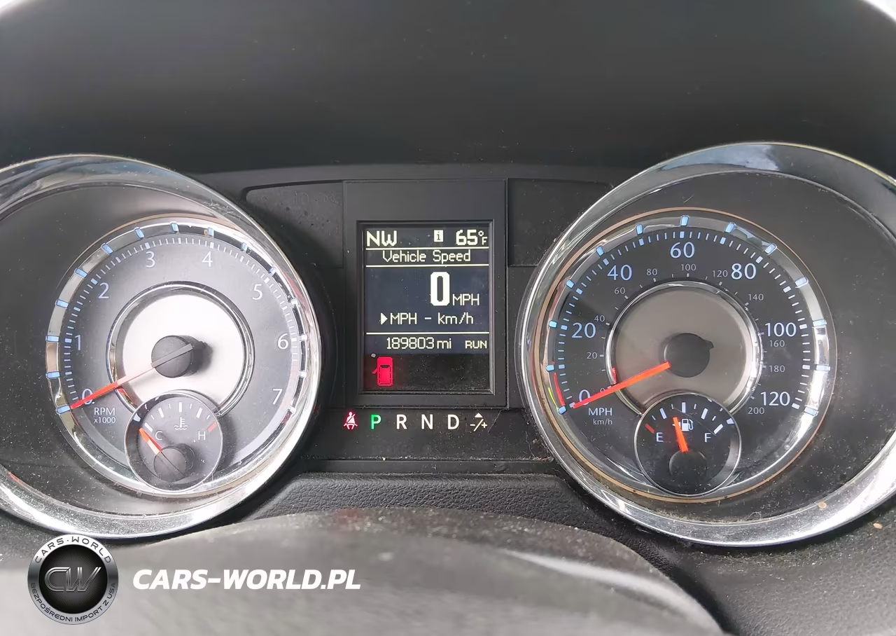 2013 Chrysler Town & Country Touring VIN:2C4RC1BG2DR559267 - 7