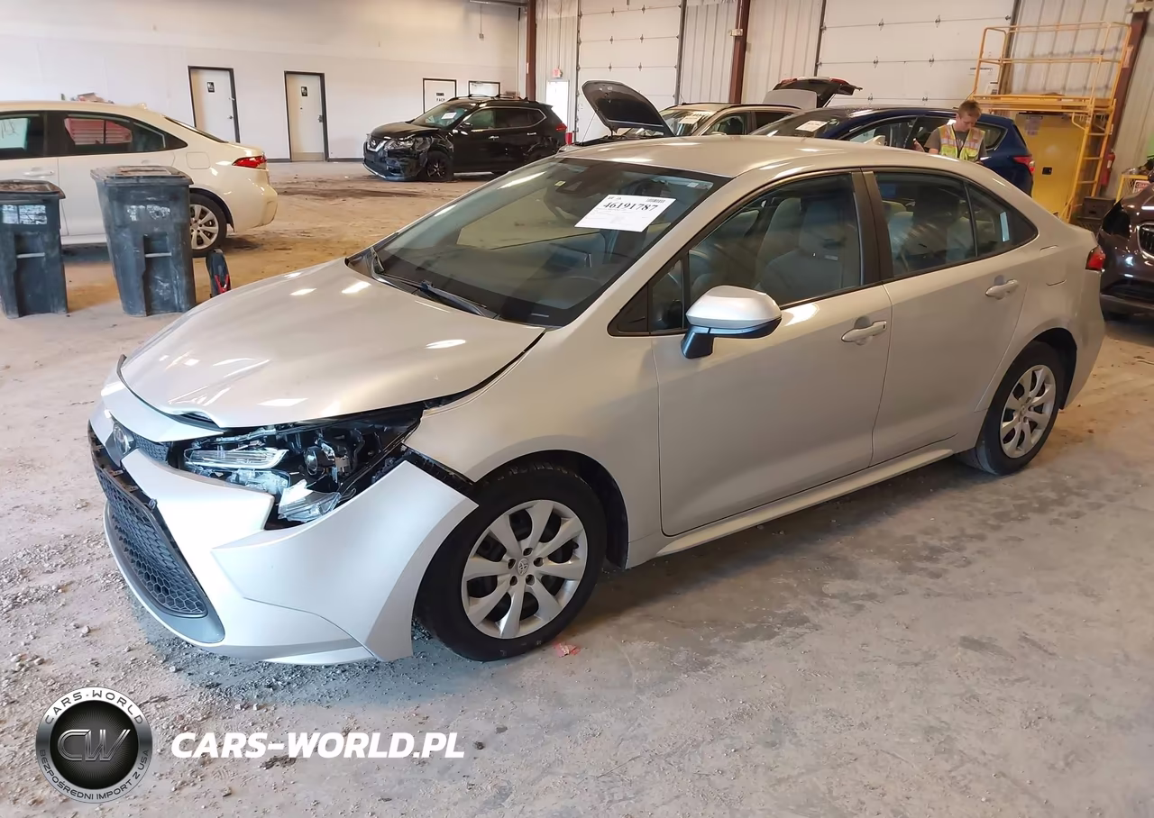 2020 Toyota Corolla Le VIN:5YFEPRAE2LP121641 - 2