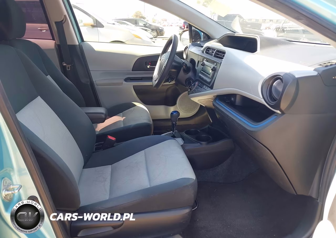 2012 Toyota Prius C Two VIN:JTDKDTB35C1025657 - 5