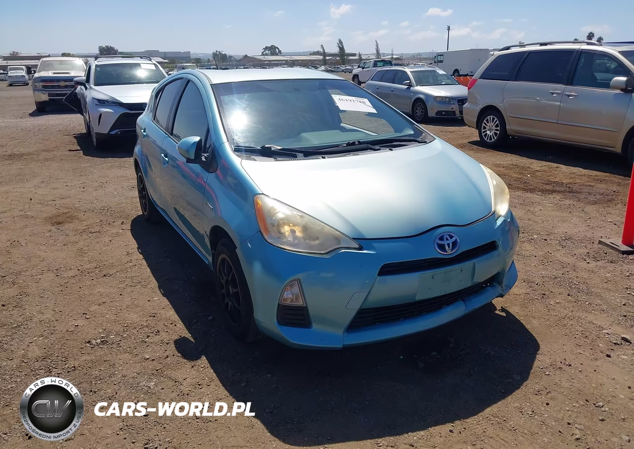 2012 Toyota Prius C Two VIN:JTDKDTB35C1025657 - 6