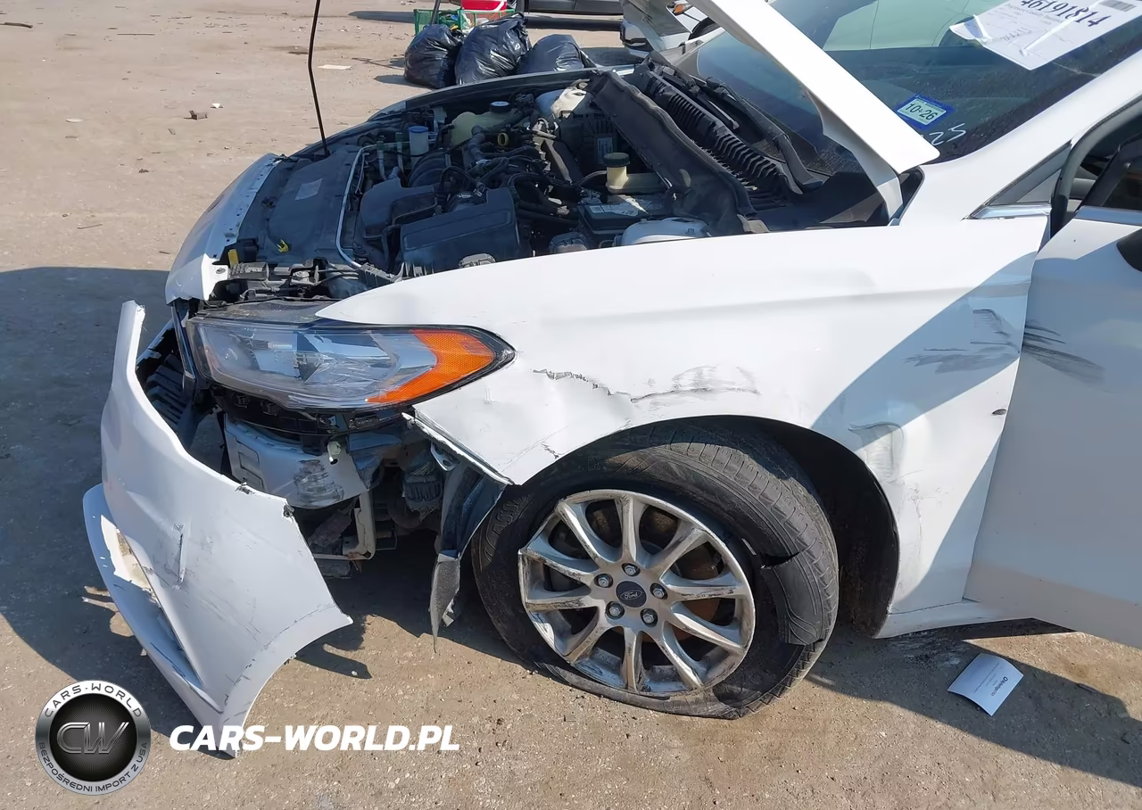 2017 Ford Fusion S VIN:3FA6P0G7XHR231725 - 6
