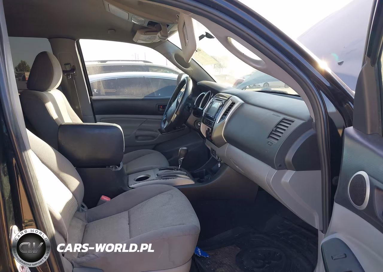 2014 Toyota Tacoma Prerunner V6 VIN:3TMJU4GN5EM160946 - 5