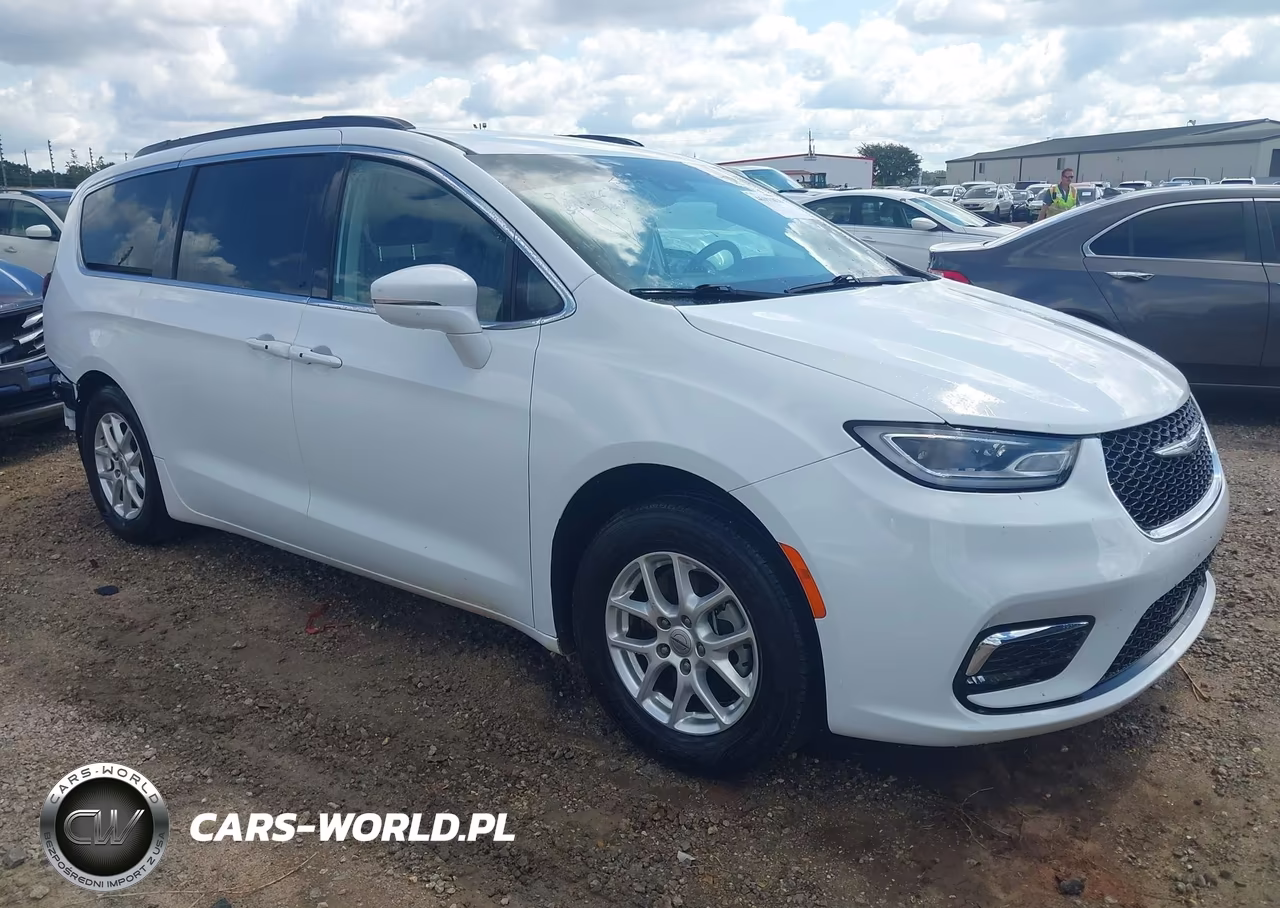 2022 Chrysler Pacifica Touring L VIN:2C4RC1BG8NR112895 - 1