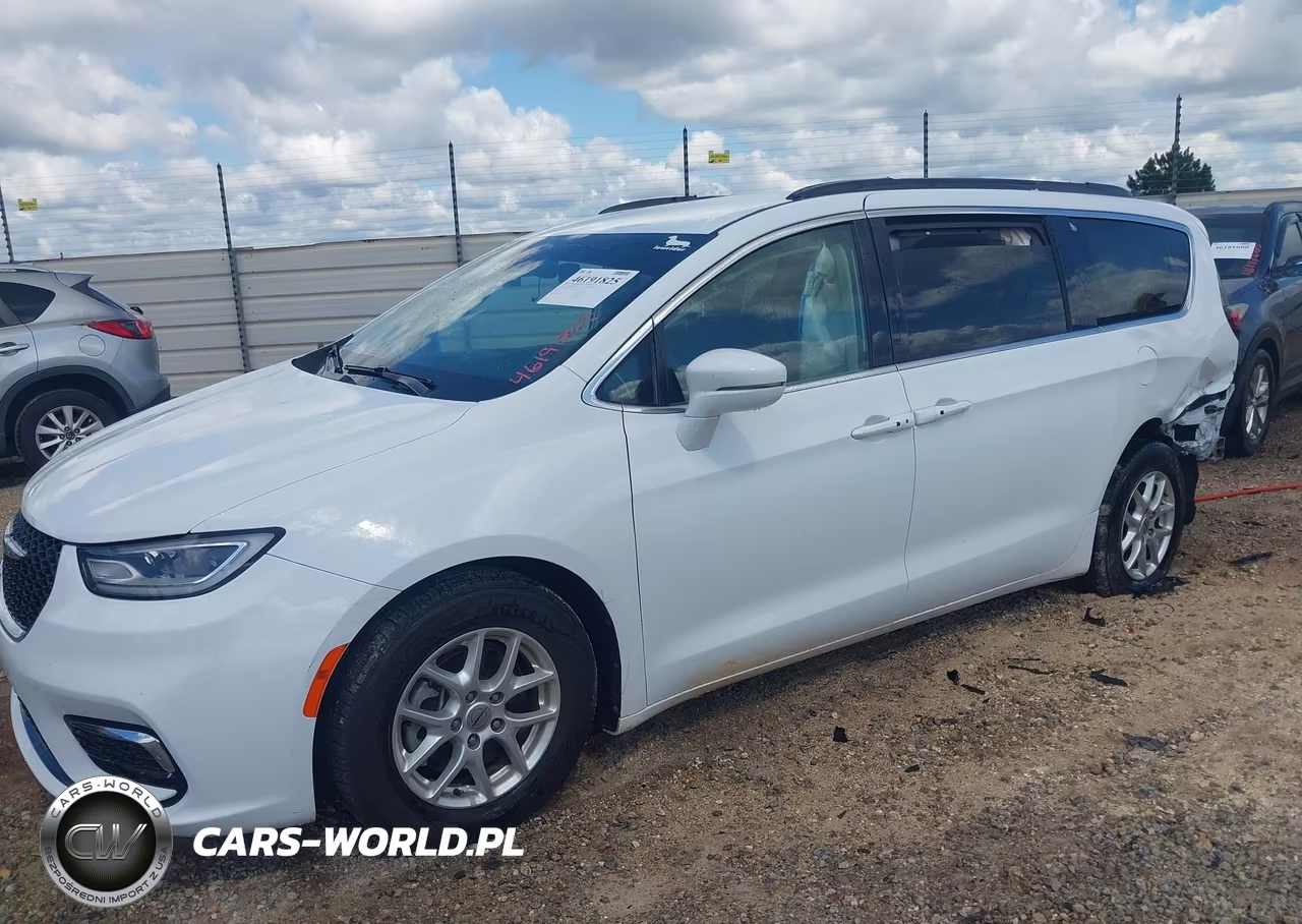 2022 Chrysler Pacifica Touring L VIN:2C4RC1BG8NR112895 - 2