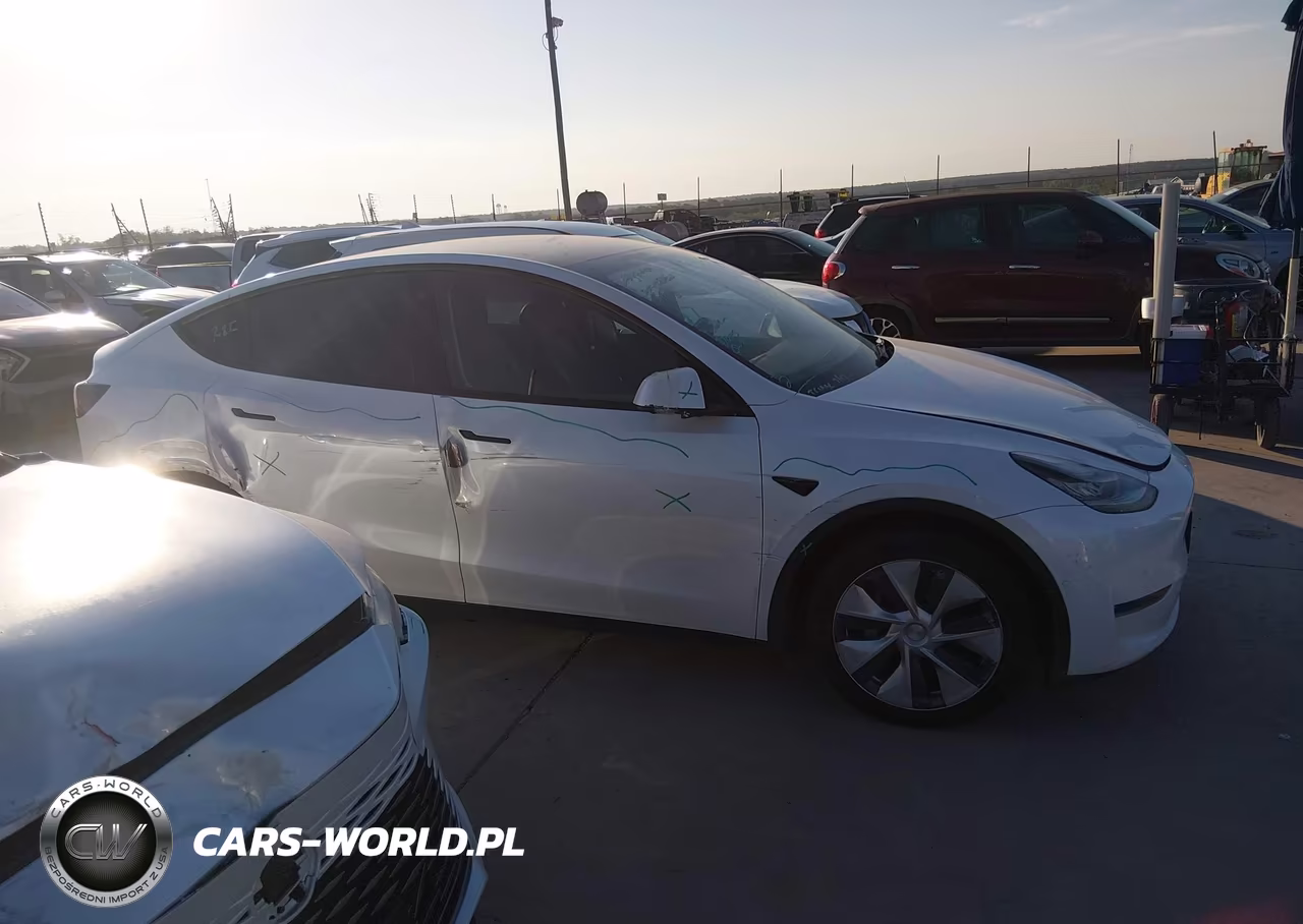 2021 Tesla Model Y Long Range Dual Motor All-Wheel Drive VIN:5YJYGDEE8MF097031 - 14
