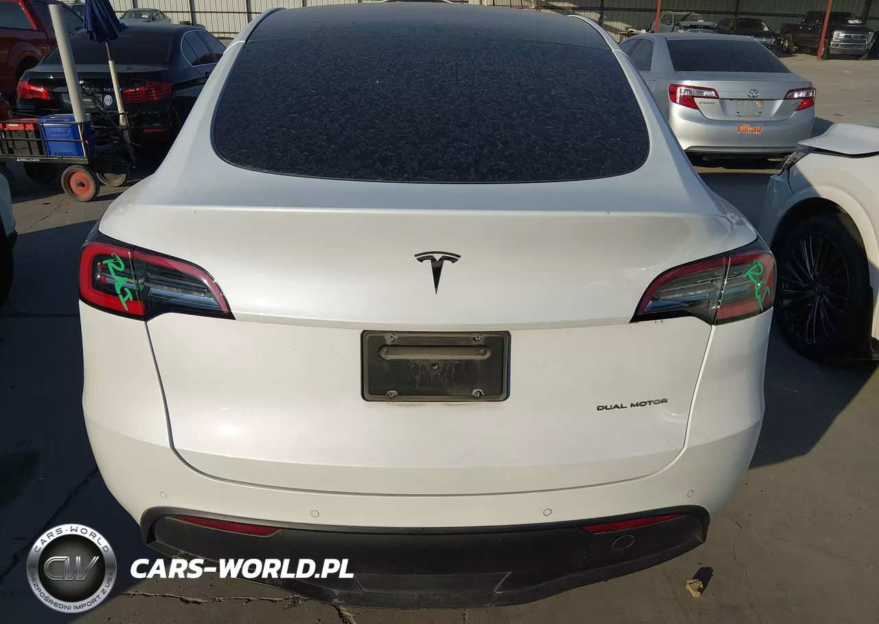 2021 Tesla Model Y Long Range Dual Motor All-Wheel Drive VIN:5YJYGDEE8MF097031 - 17