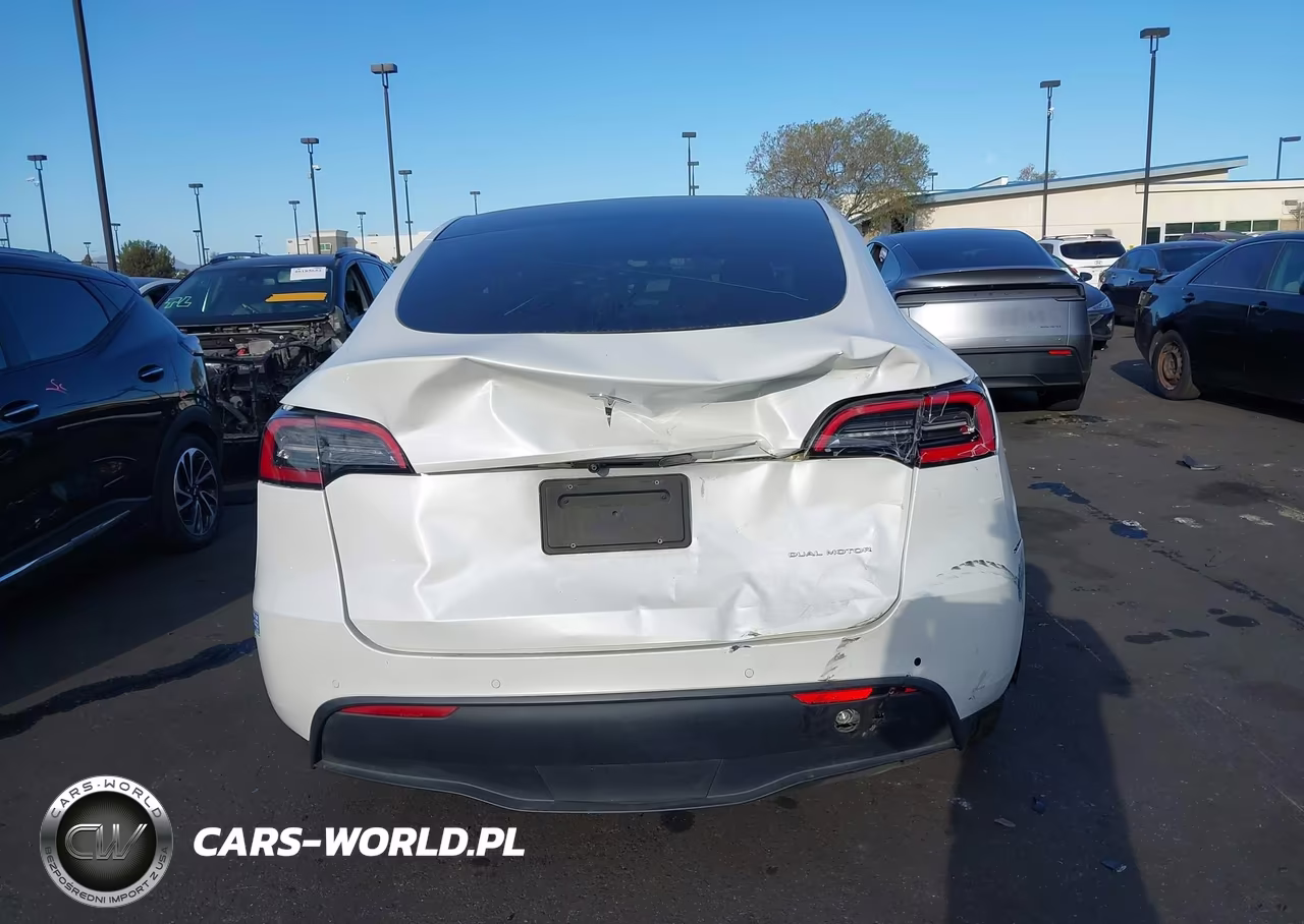 2021 Tesla Model Y Long Range Dual Motor All-Wheel Drive VIN:5YJYGDEE3MF145616 - 17