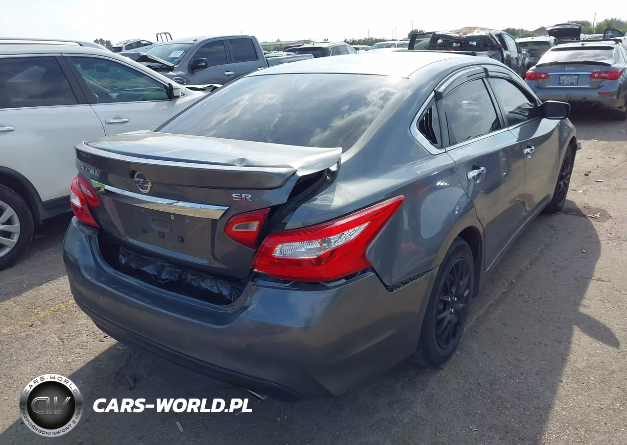 2017 Nissan Altima 2.5 S VIN:1N4AL3AP8HN353471 - 4
