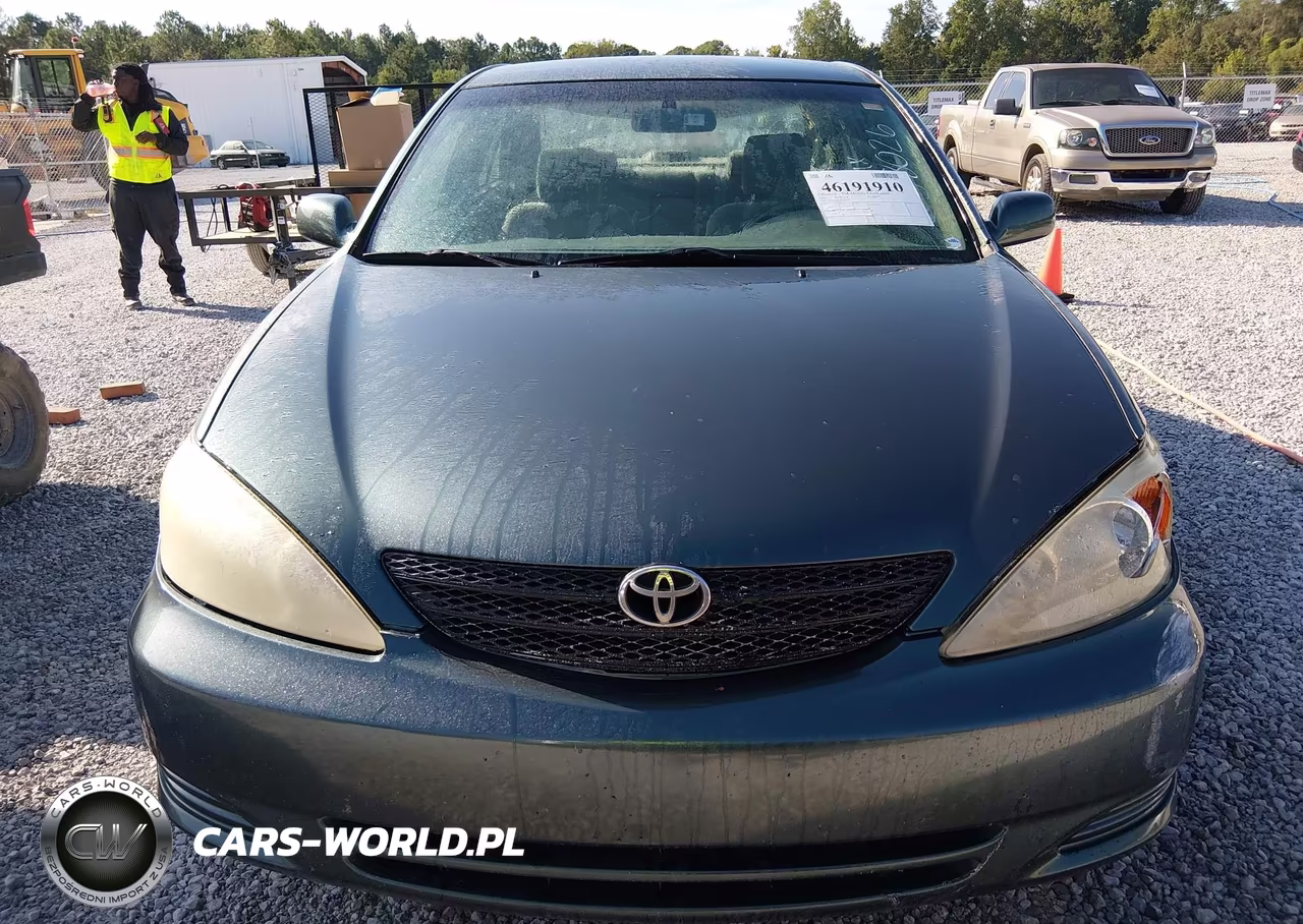 2002 Toyota Camry Le VIN:4T1BE32K92U558026 - 13