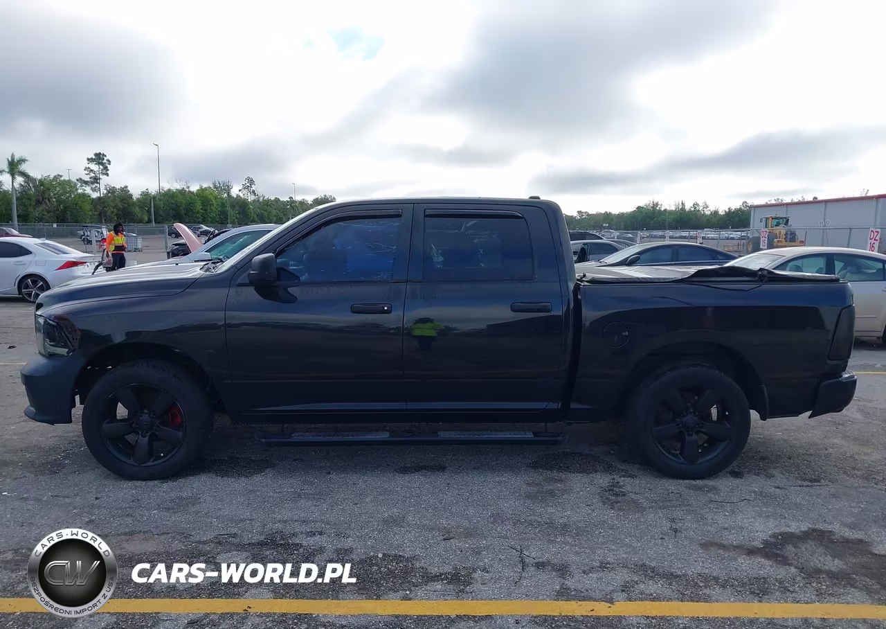 2015 Ram 1500 Express VIN:1C6RR6KTXFS651633 - 14