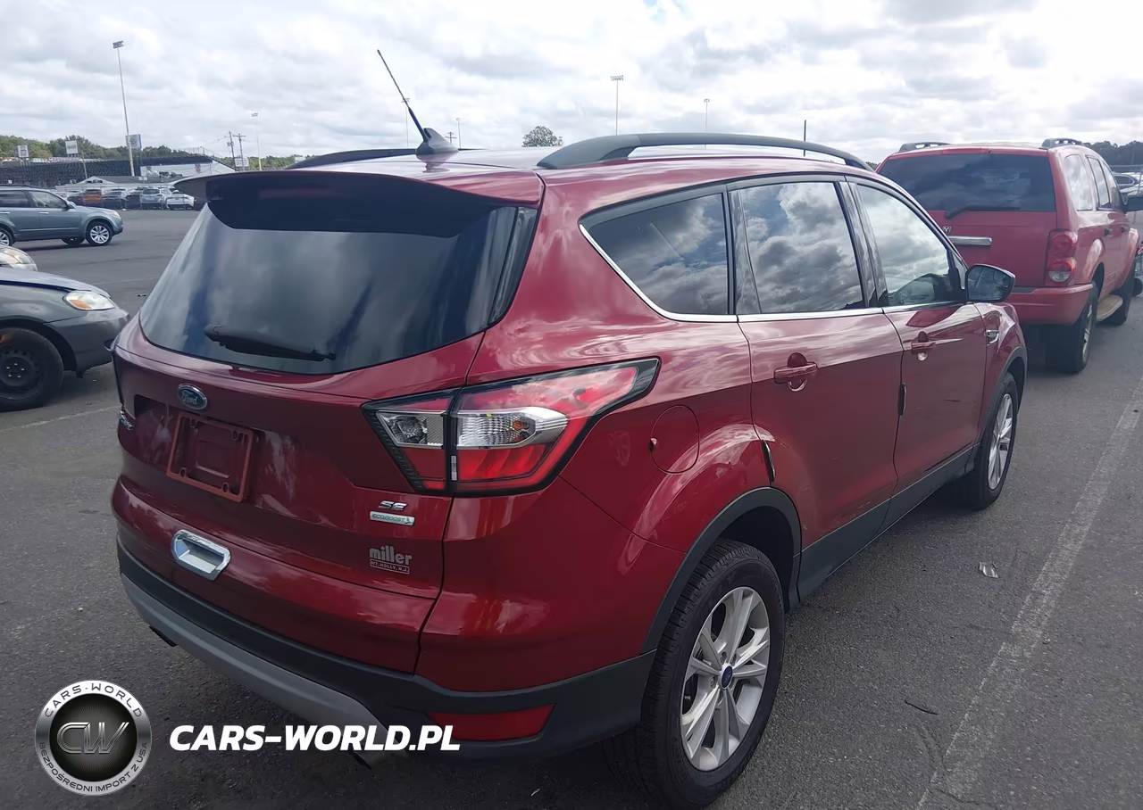 2018 Ford Escape Se VIN:1FMCU0GD8JUC66740 - 4