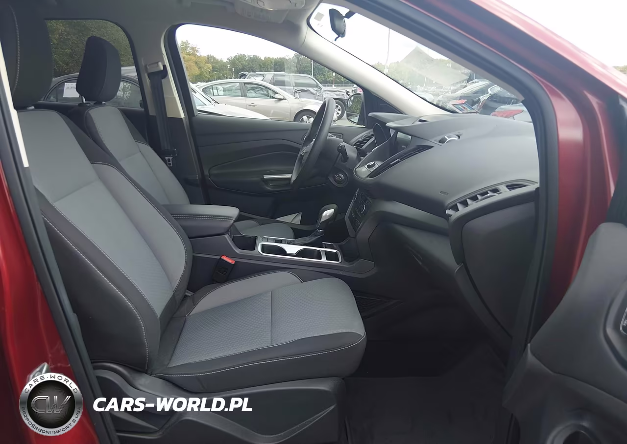 2018 Ford Escape Se VIN:1FMCU0GD8JUC66740 - 5