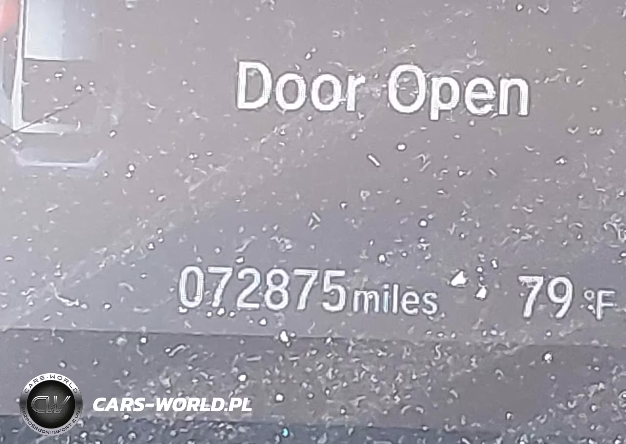 2018 Honda Clarity Plug-In Hybrid Touring VIN:JHMZC5F36JC024265 - 15