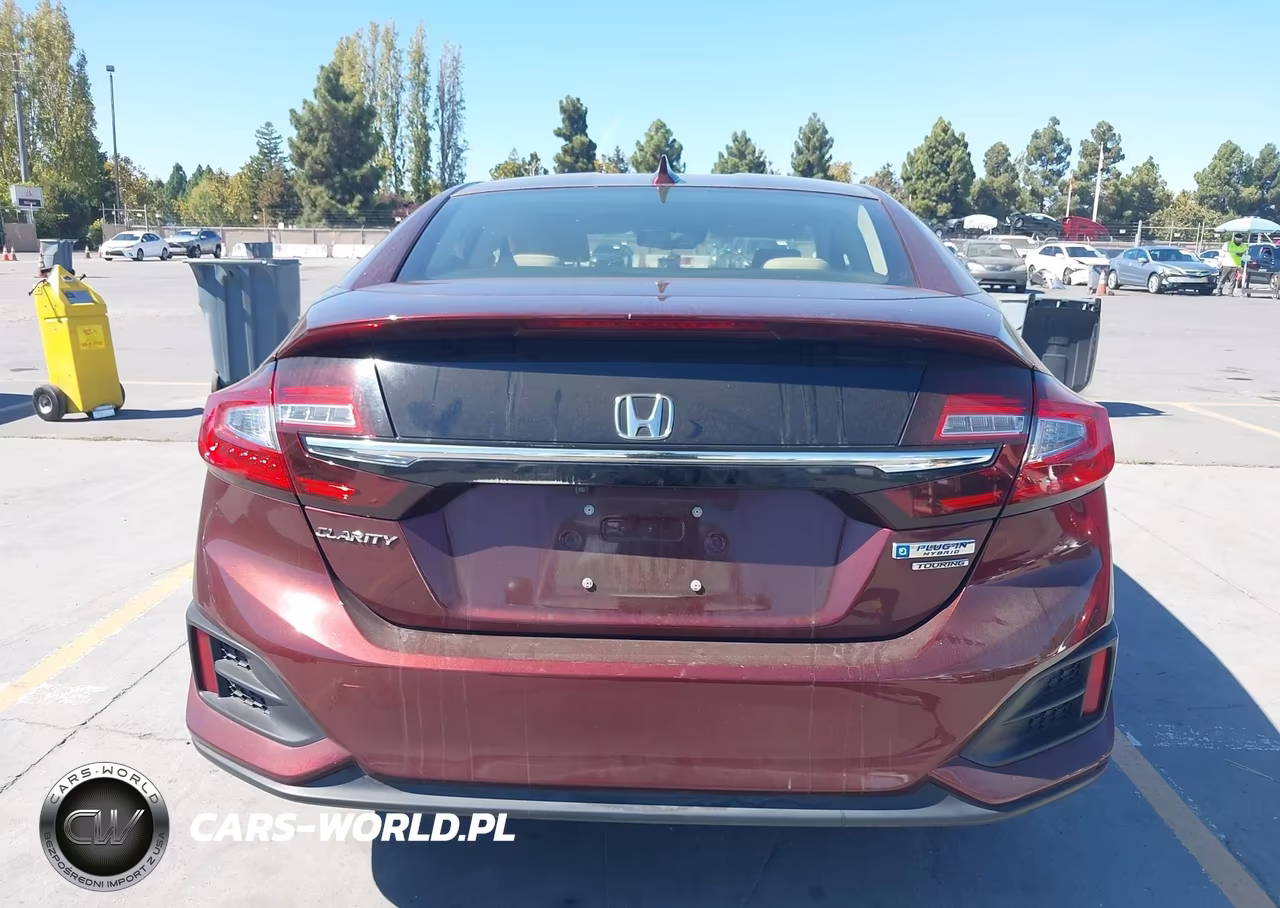 2018 Honda Clarity Plug-In Hybrid Touring VIN:JHMZC5F36JC024265 - 16