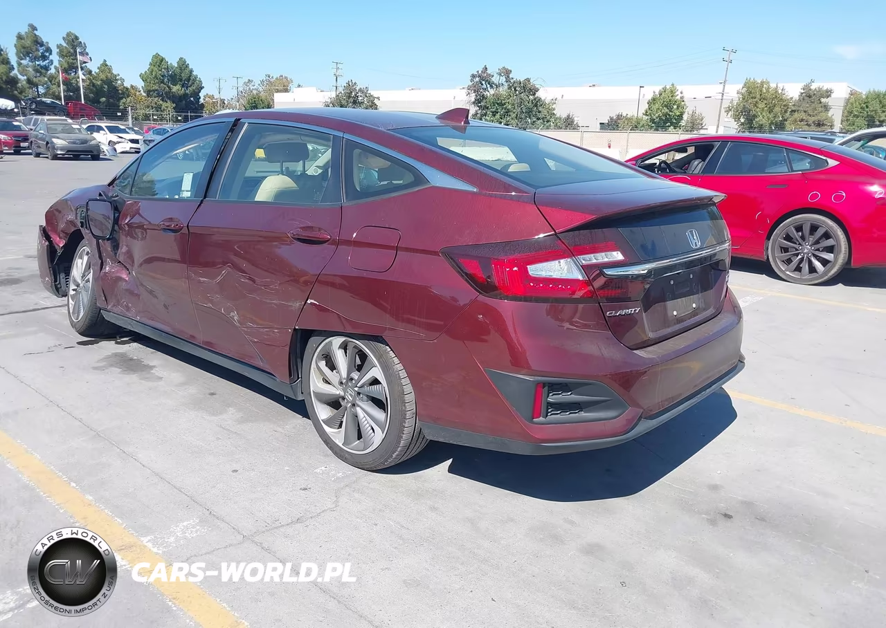 2018 Honda Clarity Plug-In Hybrid Touring VIN:JHMZC5F36JC024265 - 3