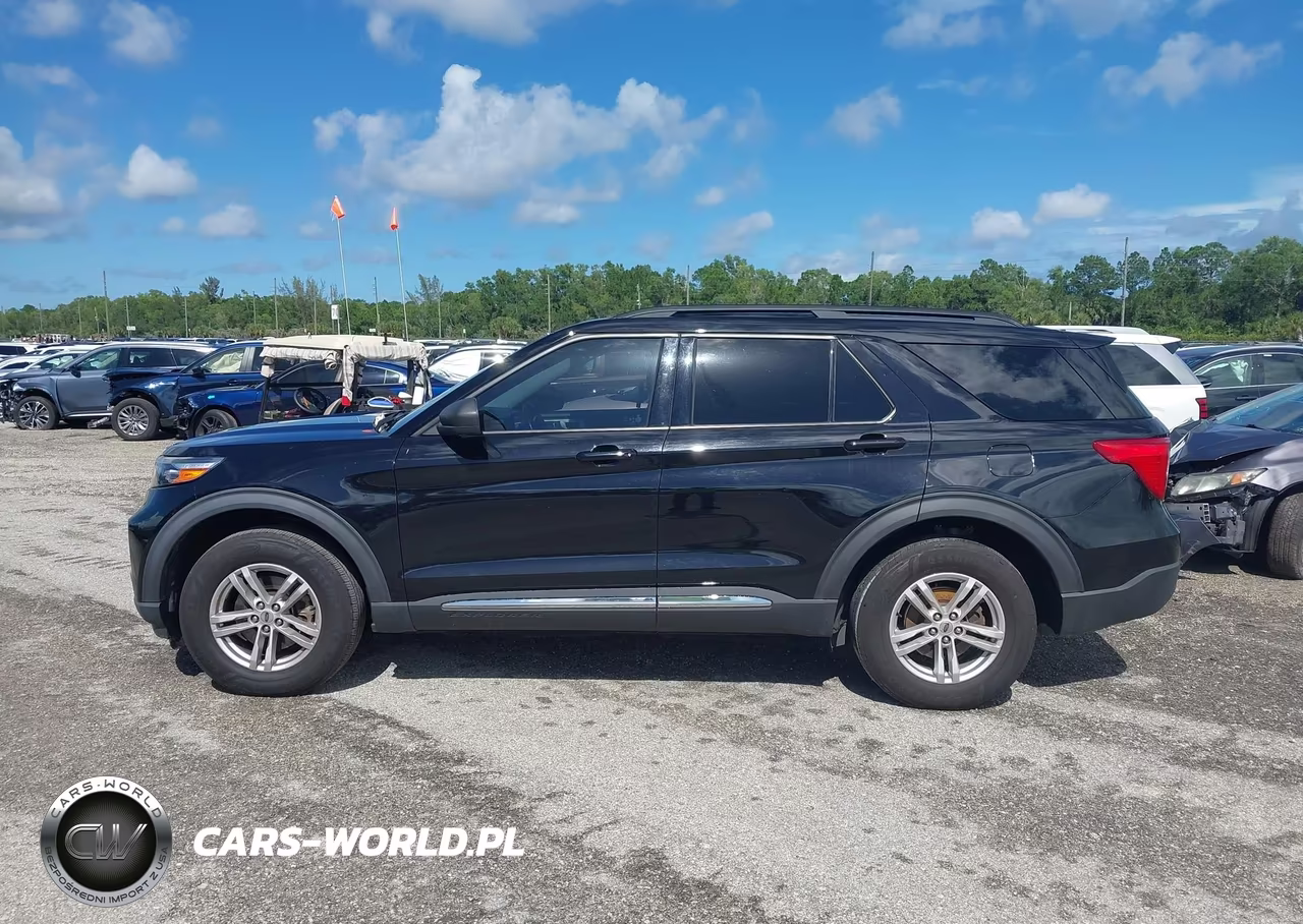 2020 Ford Explorer Xlt VIN:1FMSK8DH3LGC55685 - 14