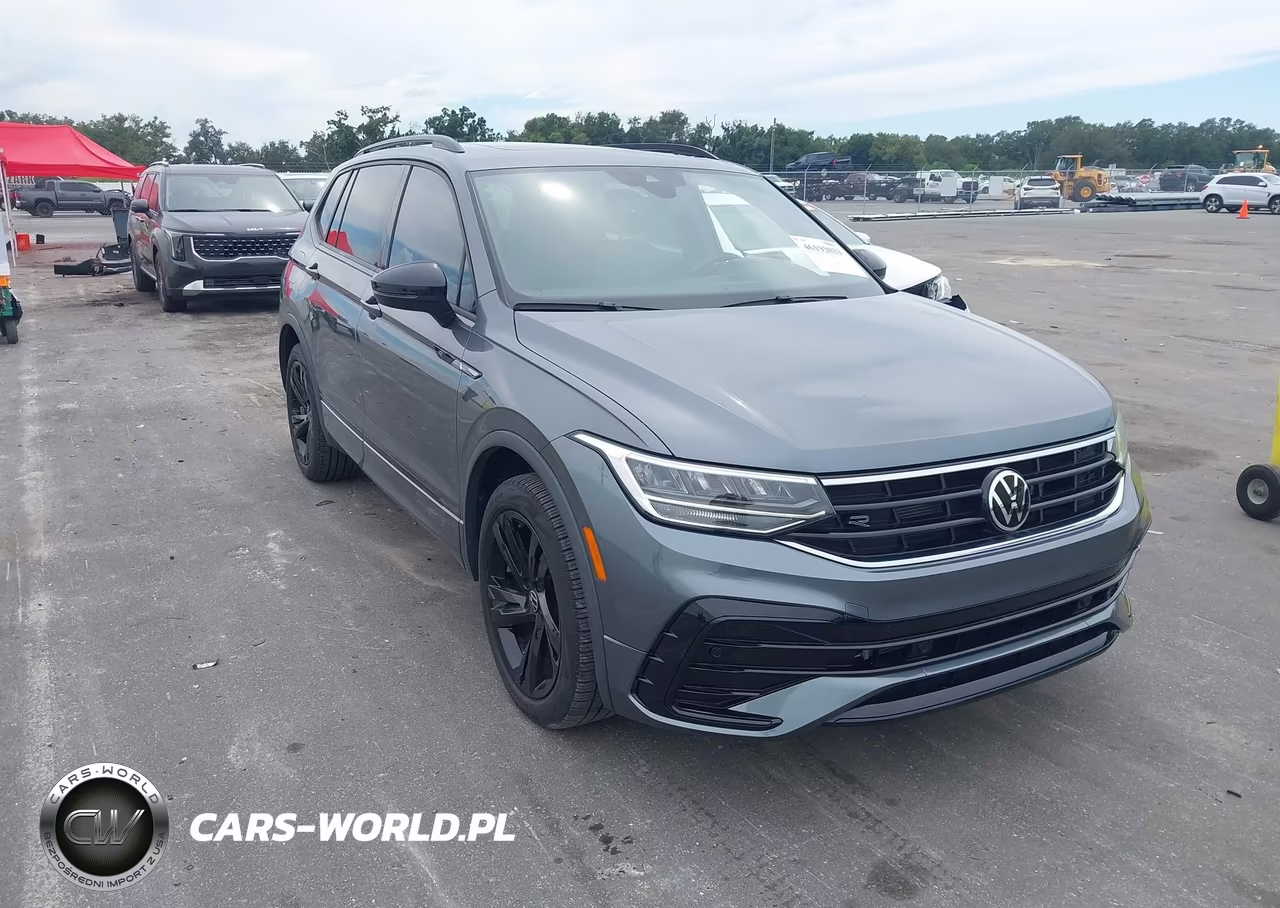 2023 Volkswagen Tiguan 2.0T Se R-Line Black