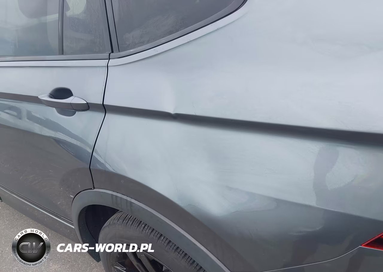 2023 Volkswagen Tiguan 2.0T Se R-Line Black VIN:3VVCB7AX3PM131475 - 17