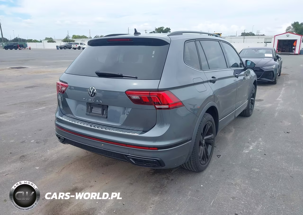 2023 Volkswagen Tiguan 2.0T Se R-Line Black VIN:3VVCB7AX3PM131475 - 4