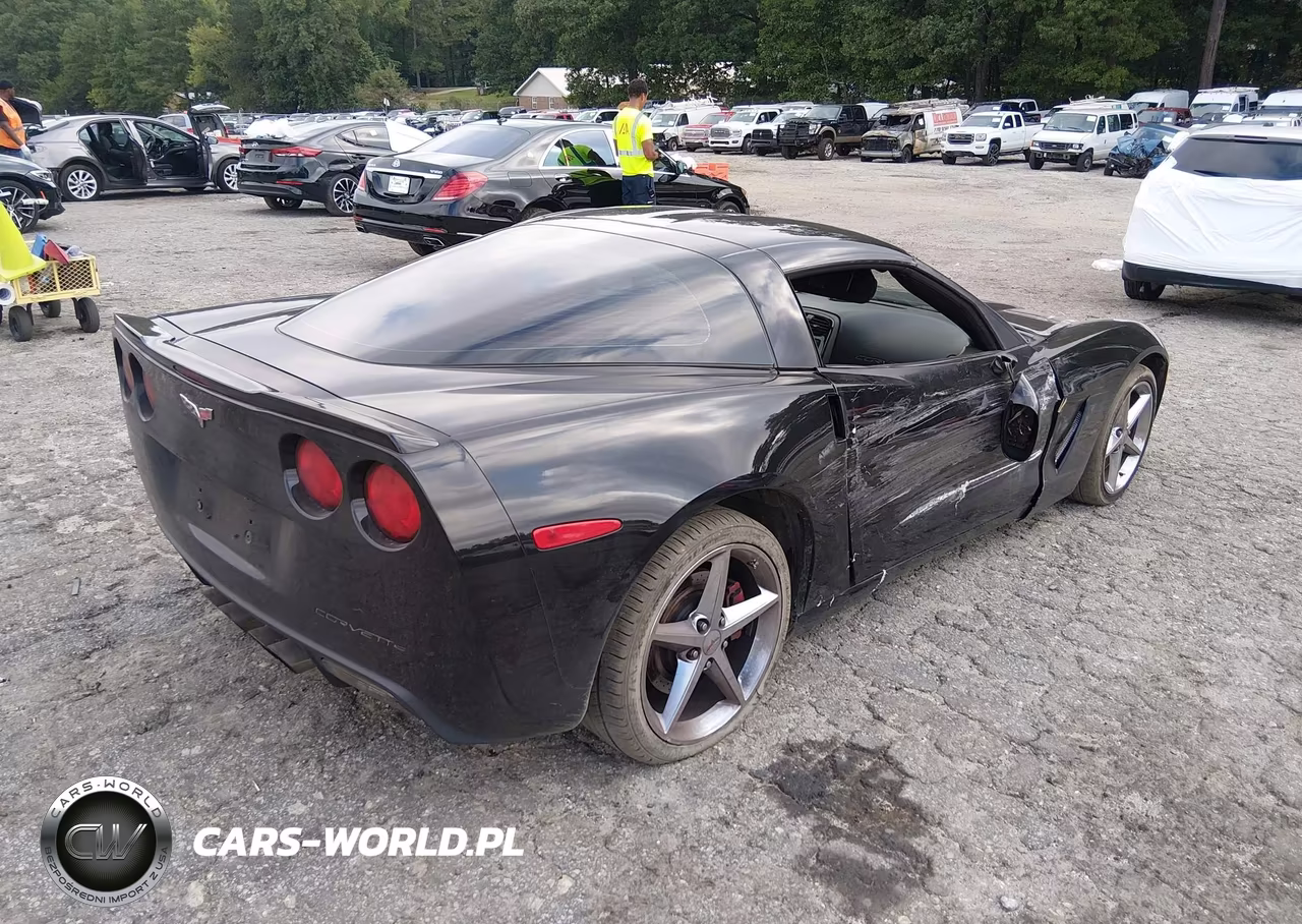 2013 Chevrolet Corvette VIN:1G1YG2DW7D5105922 - 4