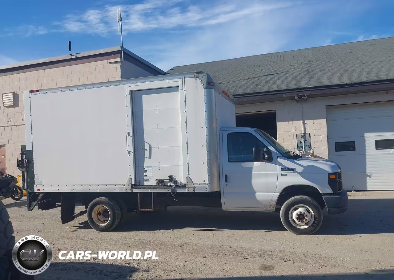 2014 Ford Econoline E450 Super Duty Cutwy Van VIN:1FDWE4FL6EDA77925 - 17