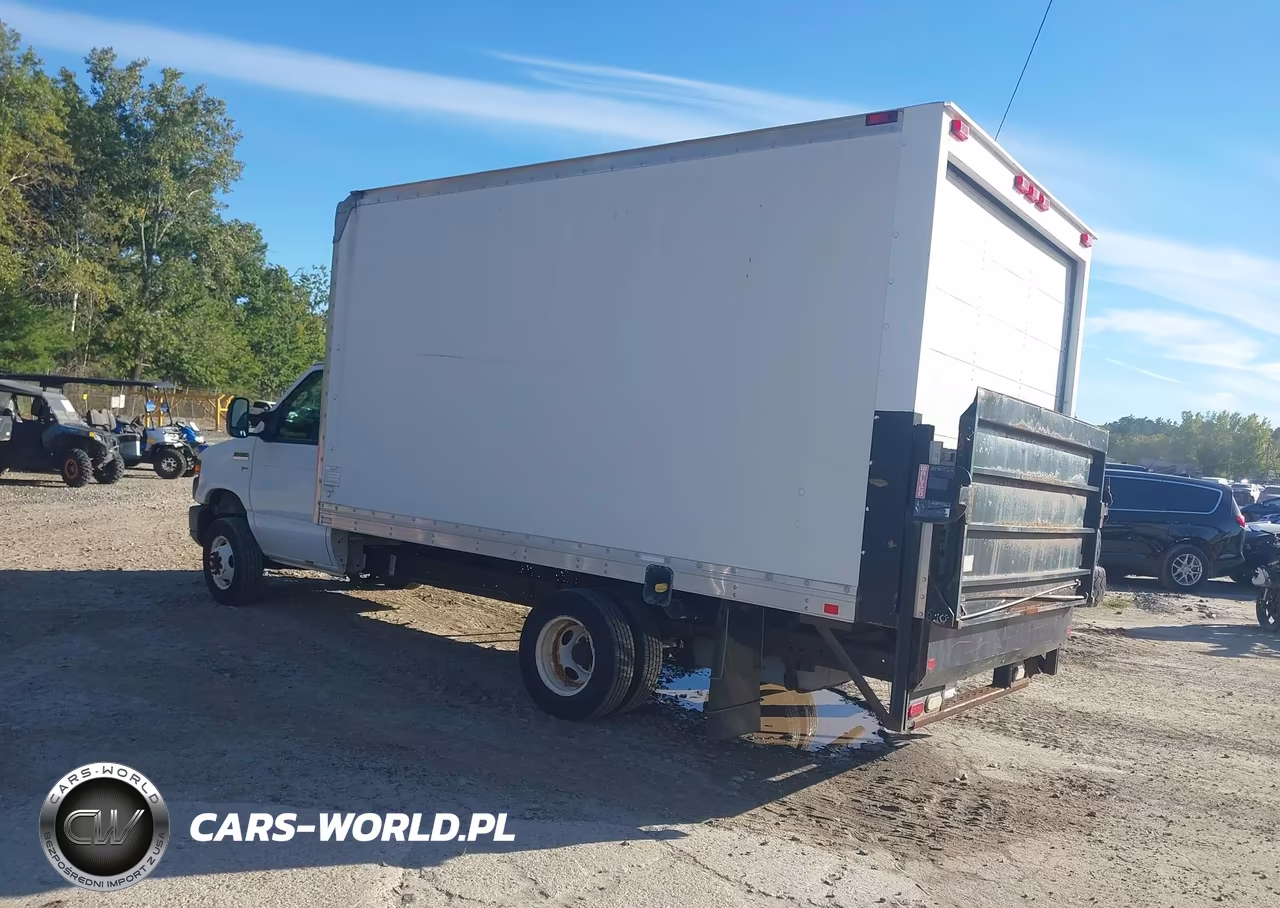 2014 Ford Econoline E450 Super Duty Cutwy Van VIN:1FDWE4FL6EDA77925 - 3