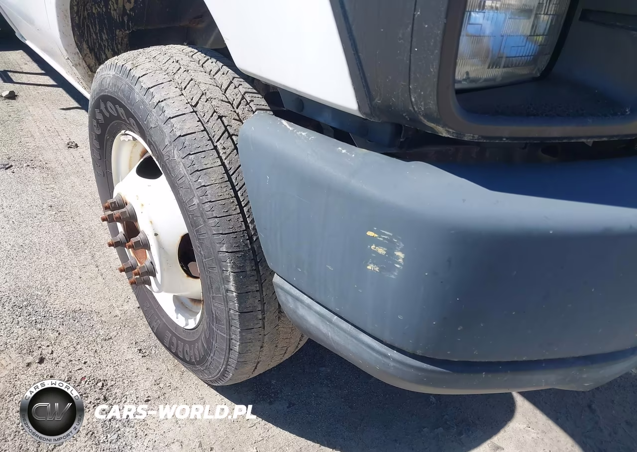 2014 Ford Econoline E450 Super Duty Cutwy Van VIN:1FDWE4FL6EDA77925 - 6