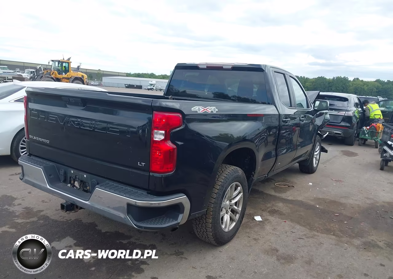 2020 Chevrolet Silverado 1500 VIN:1GCRYDED8LZ342590 - 4