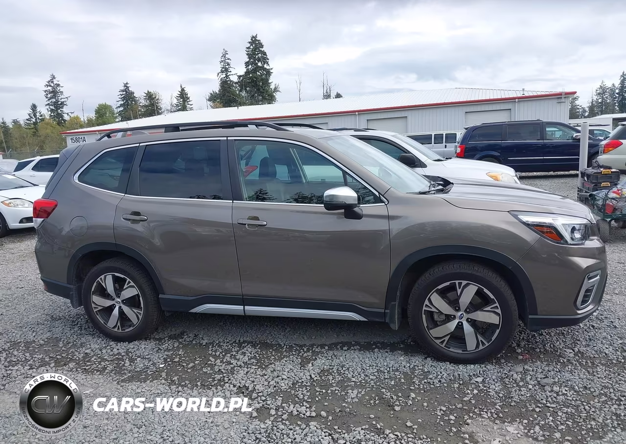 2021 Subaru Forester Touring VIN:JF2SKAXC8MH469113 - 13