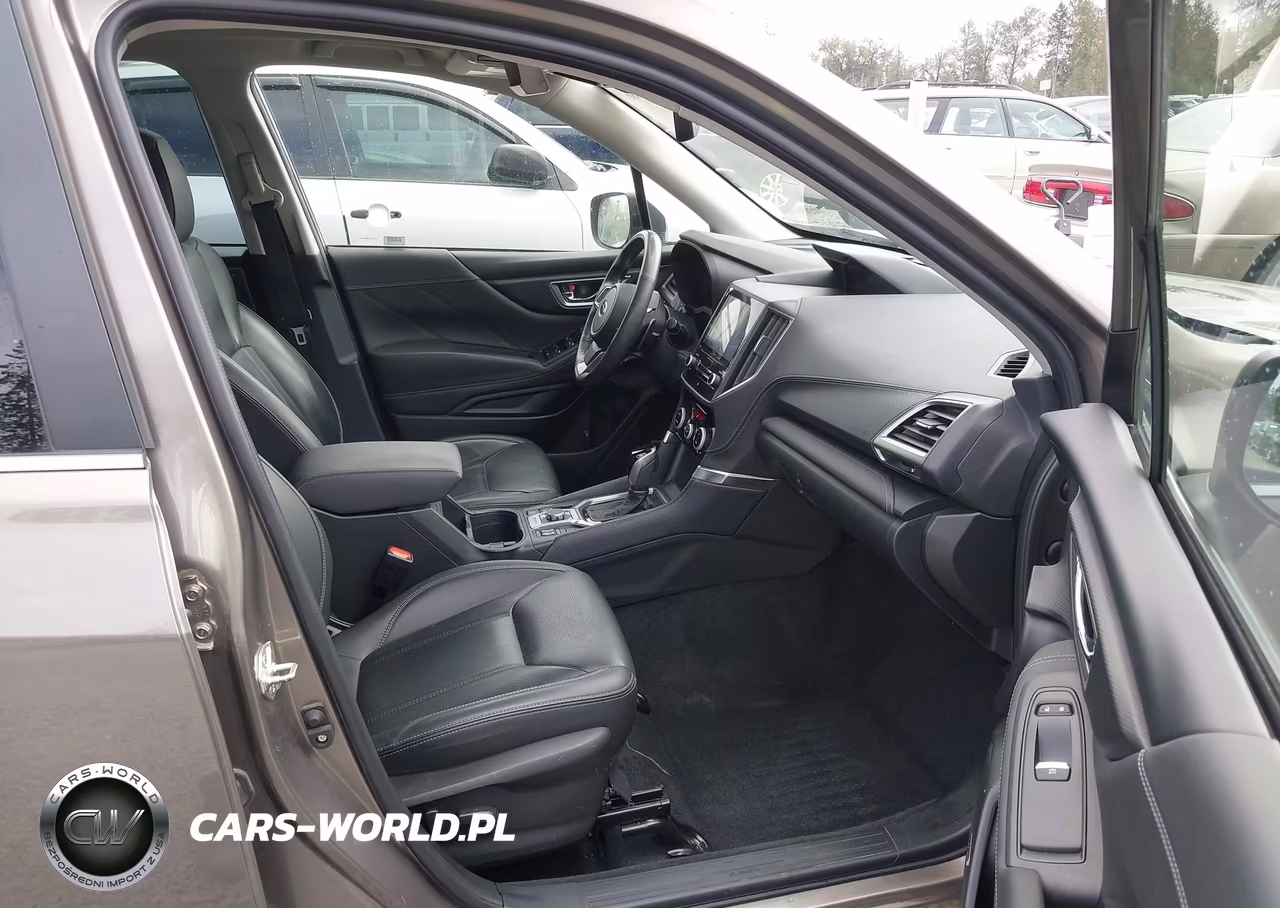 2021 Subaru Forester Touring VIN:JF2SKAXC8MH469113 - 17